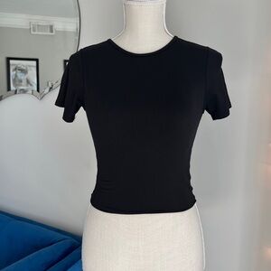 Jova Love black baby tee 🖤